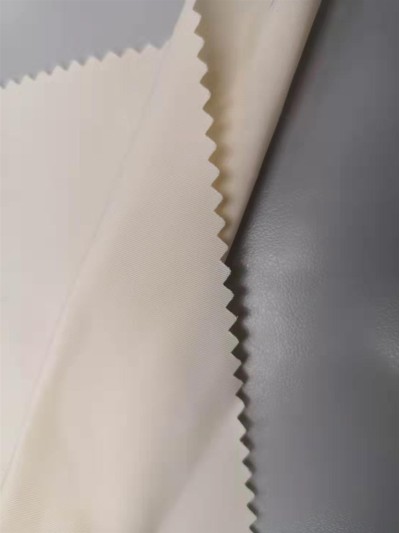 HK-HGCG 5031 DYED ALL POLYESTER(2x2) TWILL WOVEN 58'/59' 158GM2 45度照